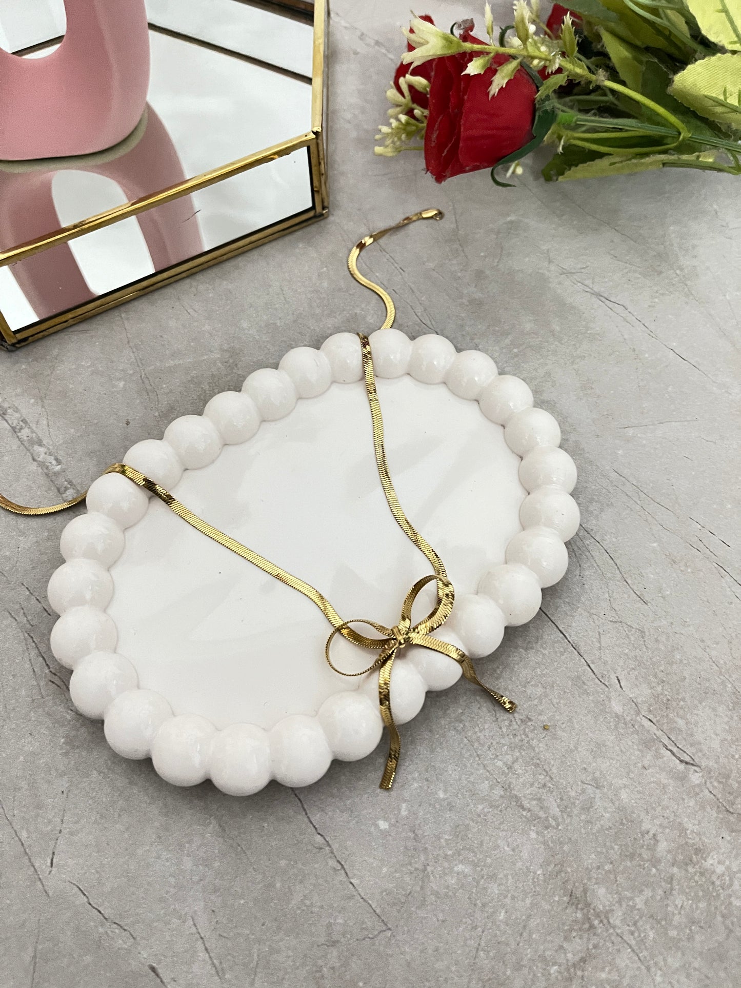Golden Bow Glaze Necklace